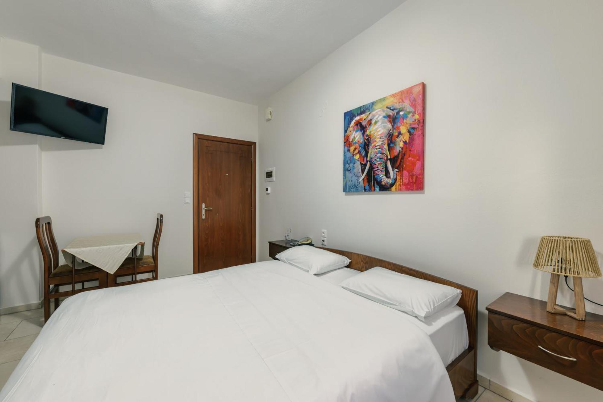 O Fotis Studios & Apartments Ioánnina Eksteriør bilde