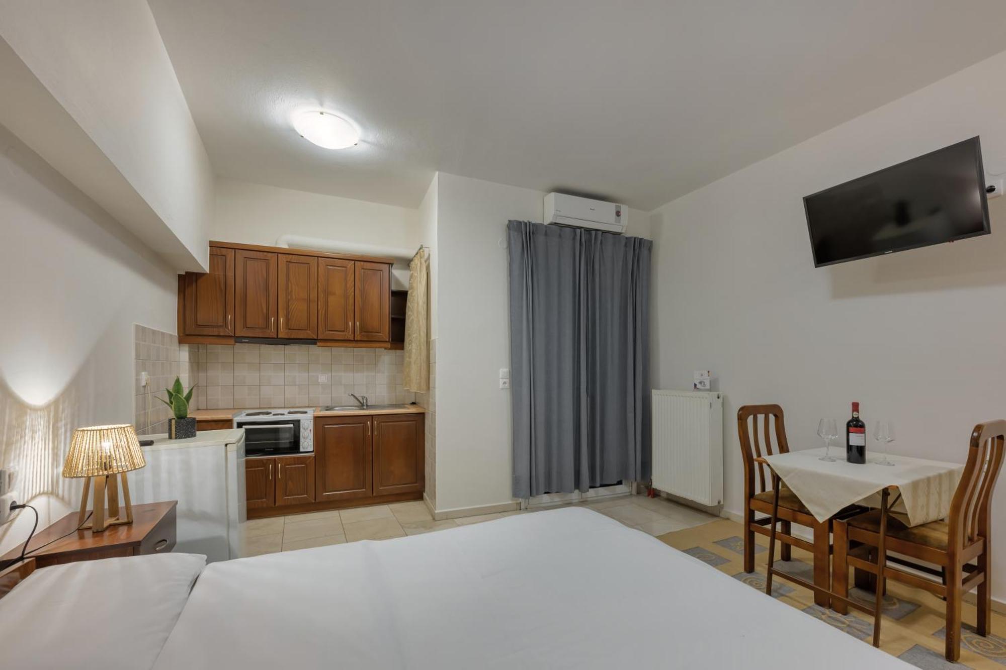 O Fotis Studios & Apartments Ioánnina Eksteriør bilde